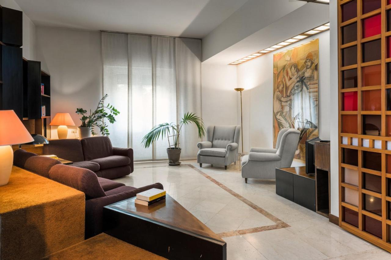 ヴェローナFlats4Rent Residenza Ai Tigliアパートメント エクステリア 写真